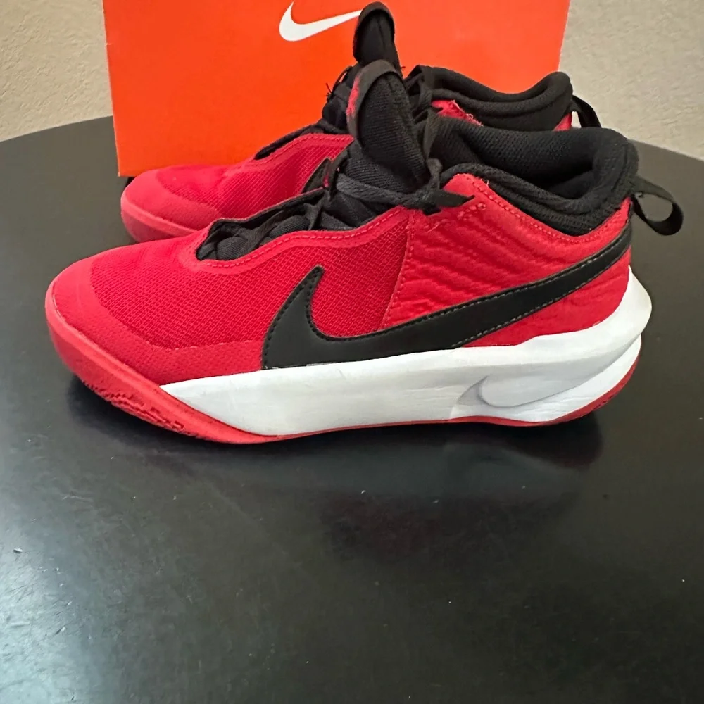 Nike Team Hustle